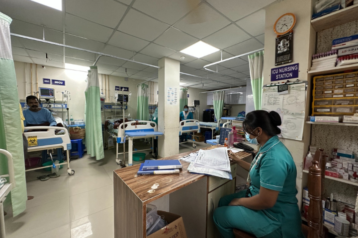 Male Ward With Narshing station